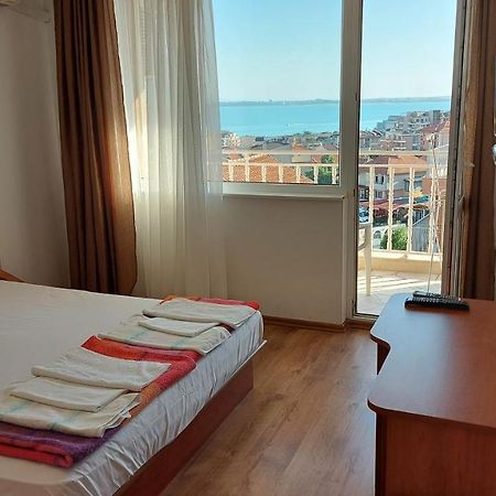 Guest House Rona - Free Parking And Sea View Sveti Vlas Exterior photo