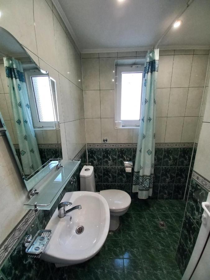Guest House Rona - Free Parking And Sea View Sveti Vlas Exterior photo